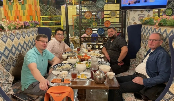 Käsi kädessä paremman tulevaisuuden puolesta QGM auttaa voimakkaasti Venäjän infrastruktuurin rakentamisessa