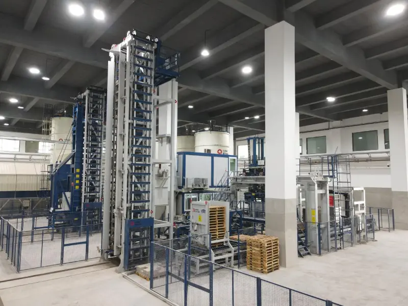 Betonilohkojen puristuslujuus: standardit, vaikuttavat tekijät ja valmistusratkaisut